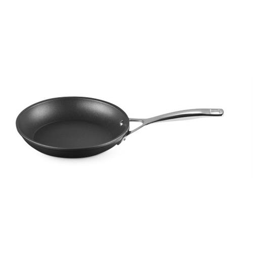 FRIGIDEIRA LE CREUSET ALUM. ANTIAD. BAIXA TNSPRO28( 28 cm - Antiaderente  - 2,11 Litros )